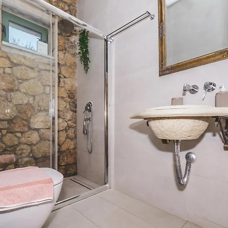 Gaia - Boutique Retreat *