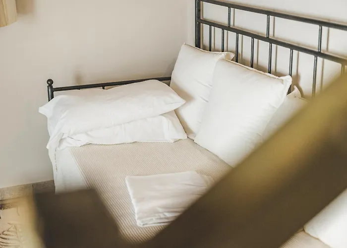 Gaia - Boutique Retreat Apartment Marathopoli