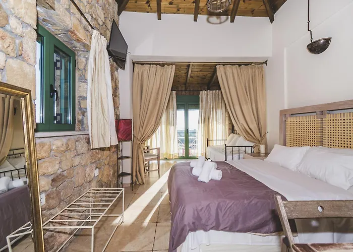 Gaia - Boutique Retreat Marathopoli